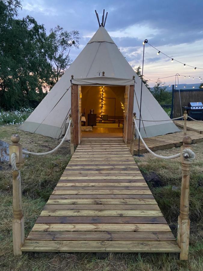 Luxury Glamping Tipi In Hope Valley Hotel Grindleford Bridge Exterior photo